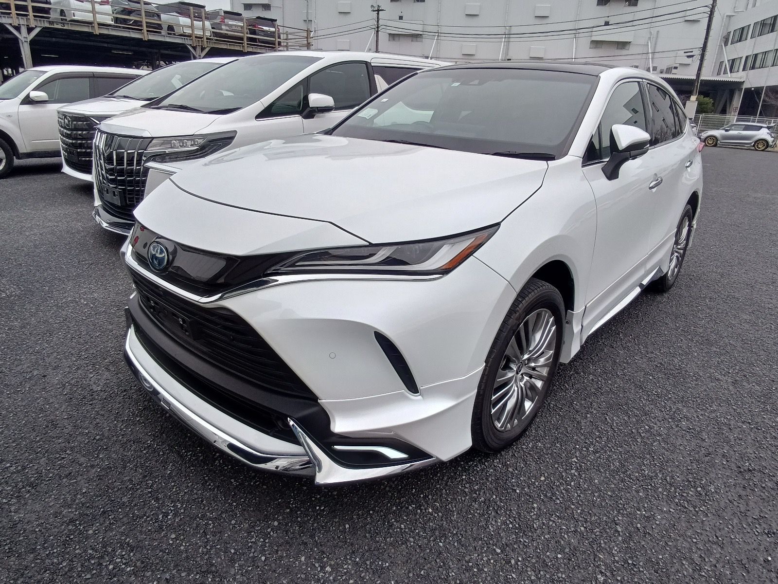 Toyota Harrier 2023